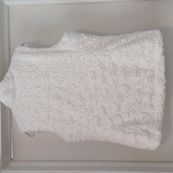 The North Face Women's Reversible Vest - Picture 6 of 8